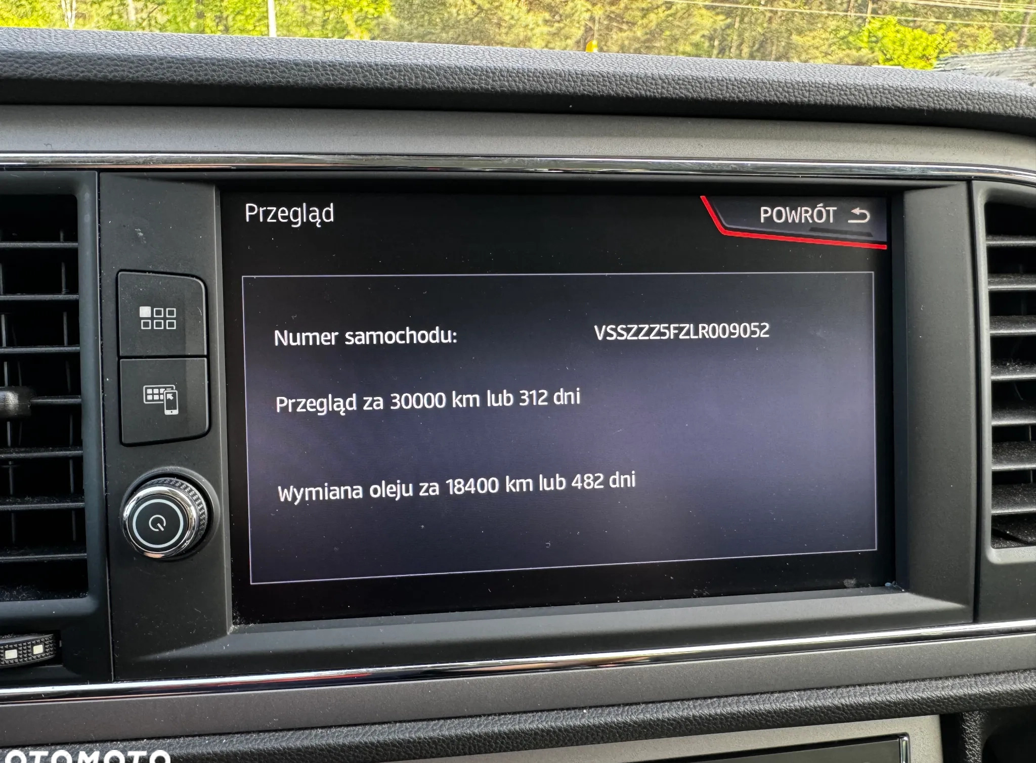 Seat Leon cena 64900 przebieg: 105800, rok produkcji 2019 z Szydłowiec małe 562